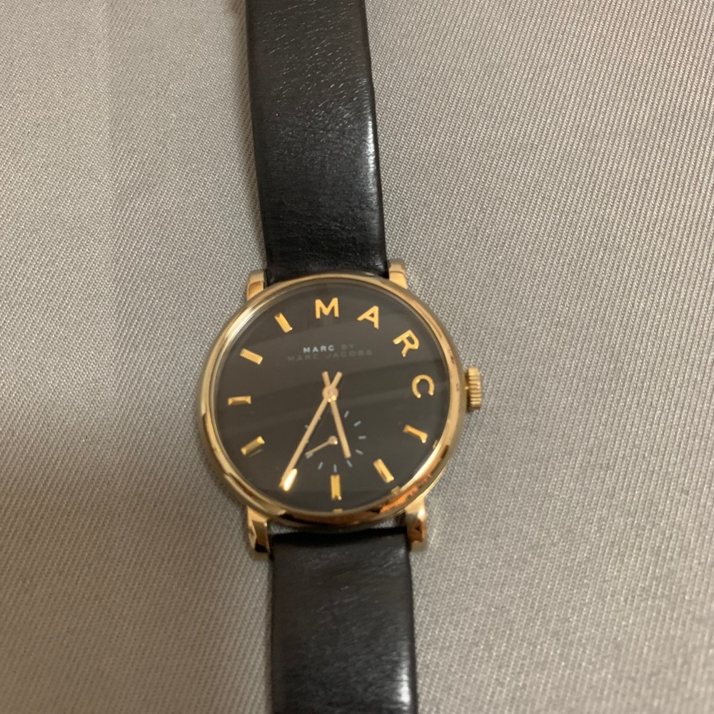 Marc Jacobs Watch - Picture 7 of 9